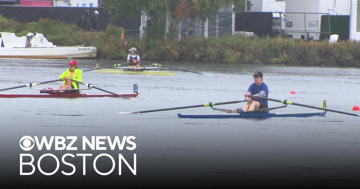 Rowers brave rainy start to the Head of the Charles regatta