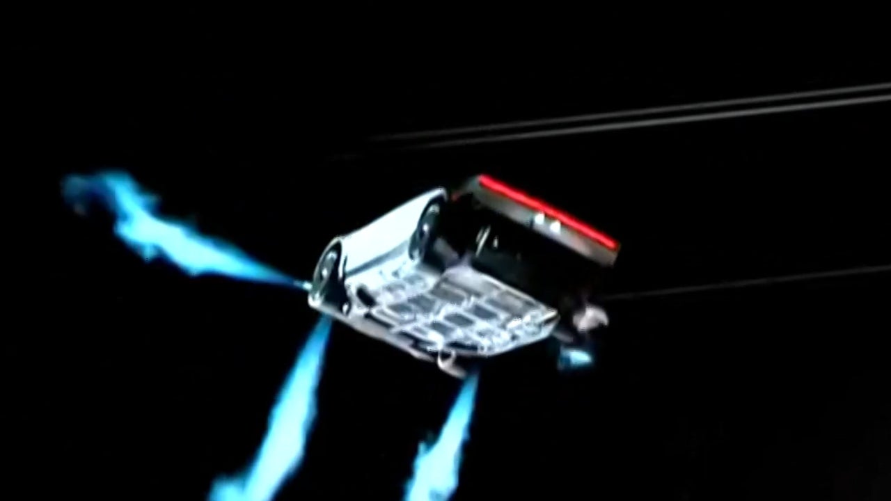 Tesla's Flying Roadster Signals Robotics Pivot | E-Commerce Logistics Opportunity 2028+
