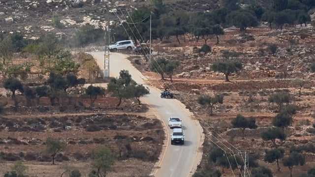 Eyewitness captures apparent West Bank settlers attack on Palestinians and Western diplomats 