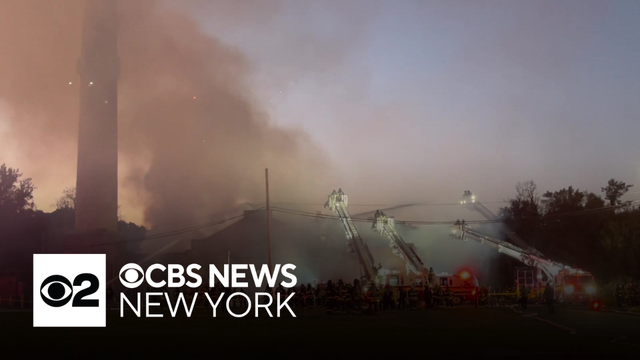 4-alarm Staten Island fire prompts massive response from FDNY