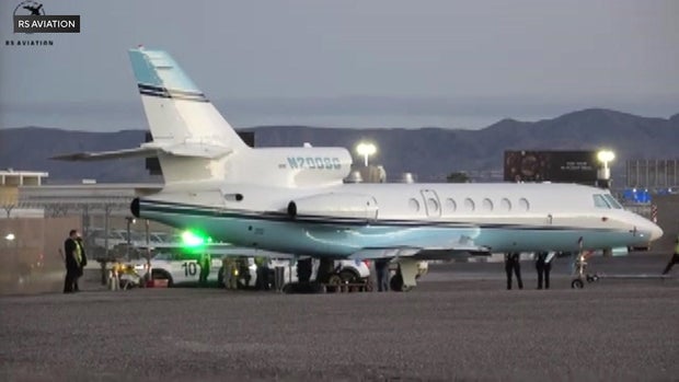 donnie-plane.jpg 