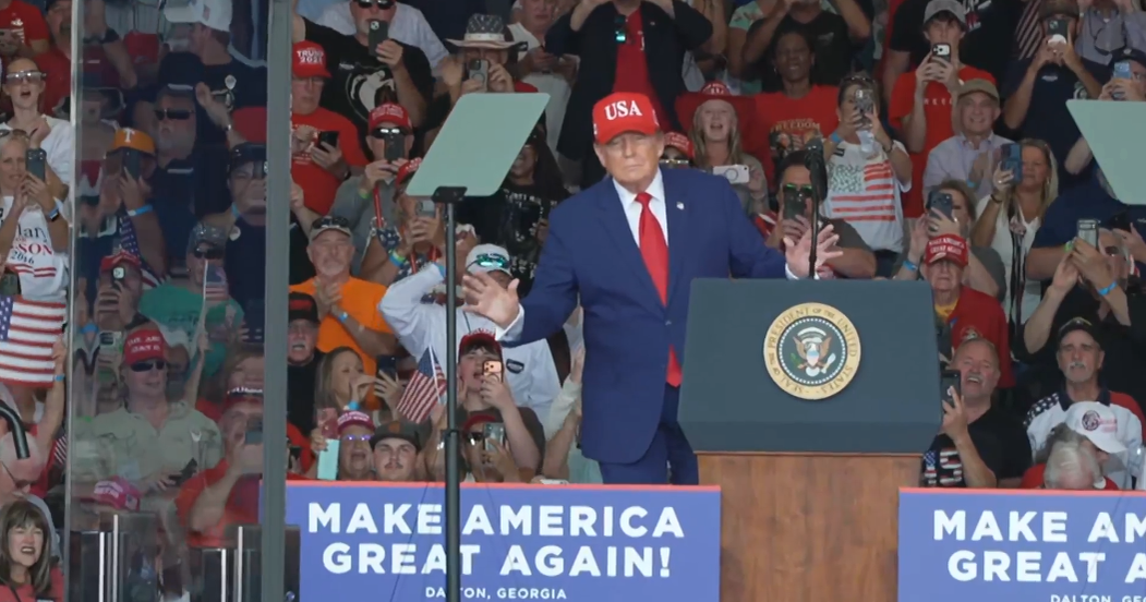 Trump returning to Georgia for Macon rally on Saturday - CBS Atlanta