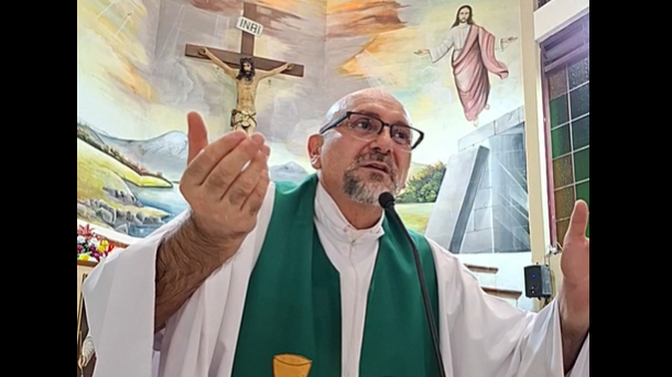 priest-854414268-1141589661776076-838421906177315801-n.jpg 