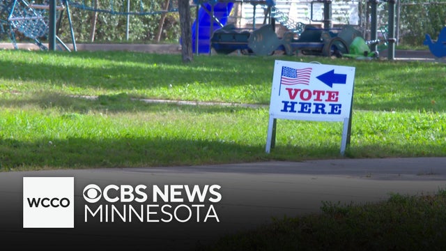Pop-up event in Minneapolis encouraging voters to cast ballots early