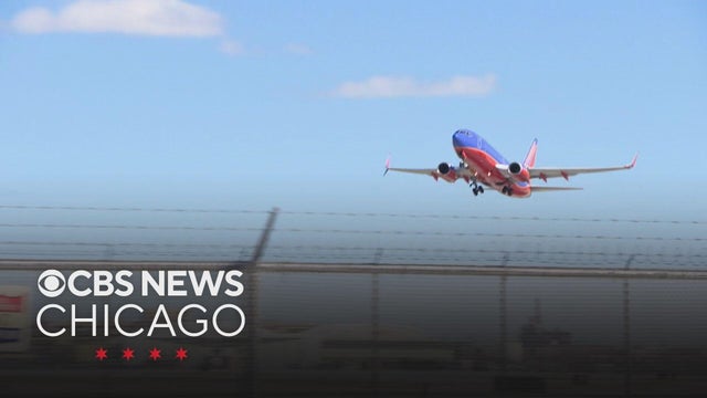 Runway at Midway closed to repair safety system