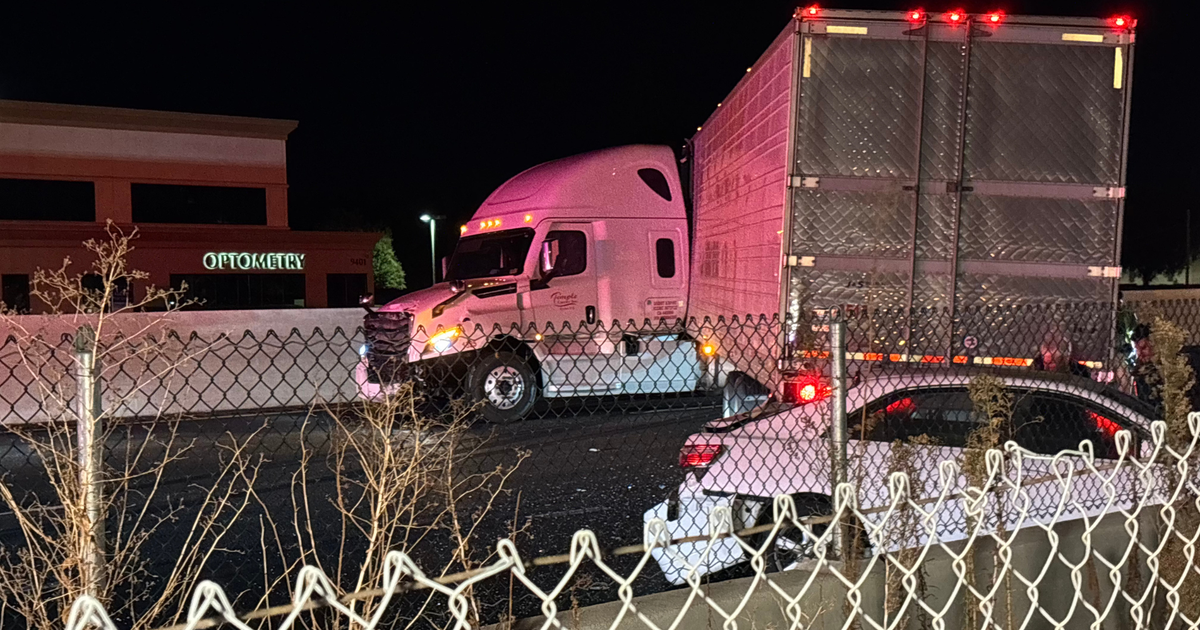 Southbound Highway 99 closed Elk Grove due to jackknifed big rig