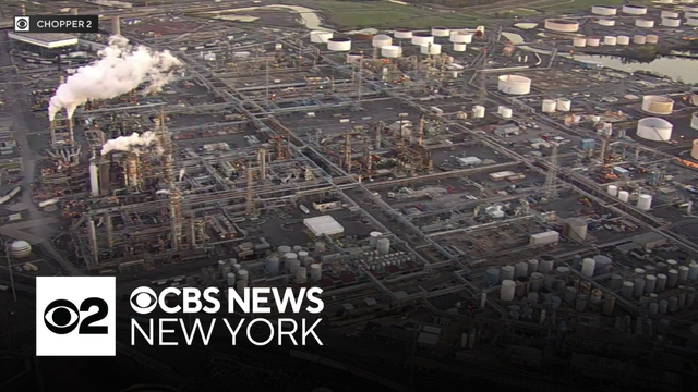 Oil refinery employees in N.J. locked out after contracts expire