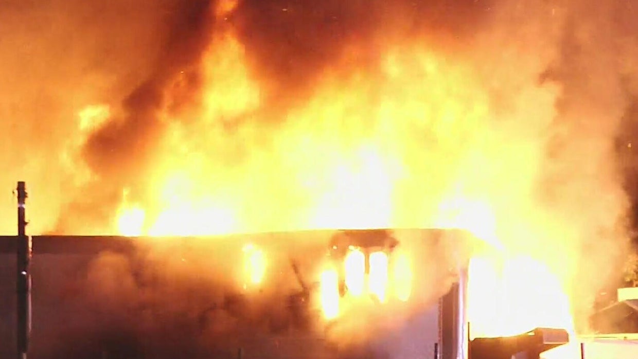 Video shows intense fire that broke out at mobile home in West Little ...