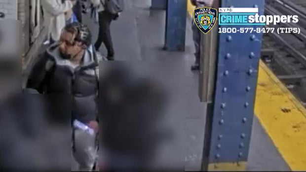 subway-sneaker-robbery-1.jpg