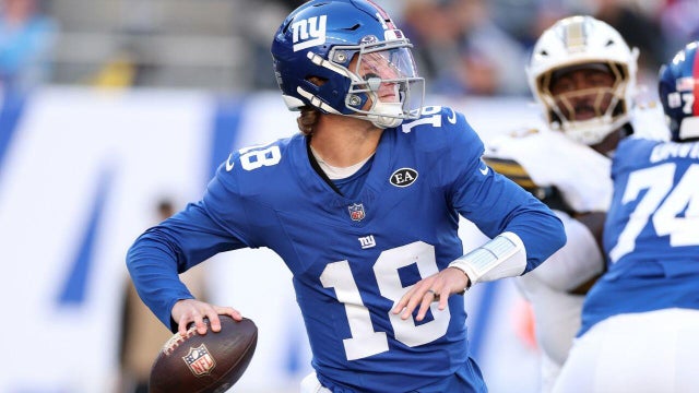 giants-j-j-mccarthy.jpg 