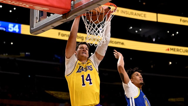Los Angeles Lakers defeated the Golden State Warriors 127-105 to win a NBA basketball game. 