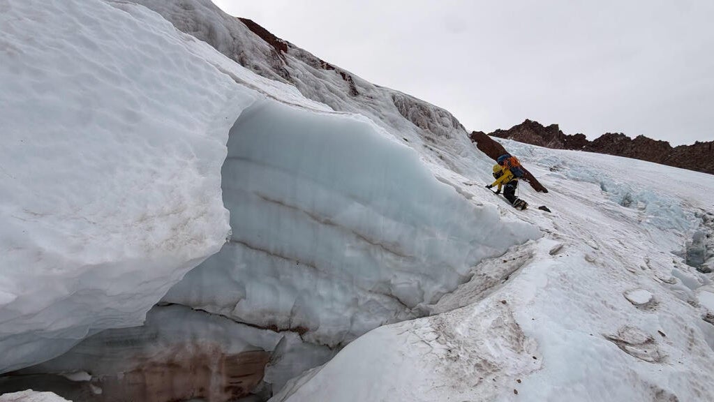Florida man injured climbing California's Mount Shasta rescued after 2 ...
