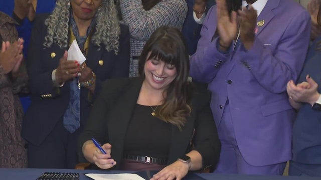 Allegheny County executive signs paid parental leave bill into law