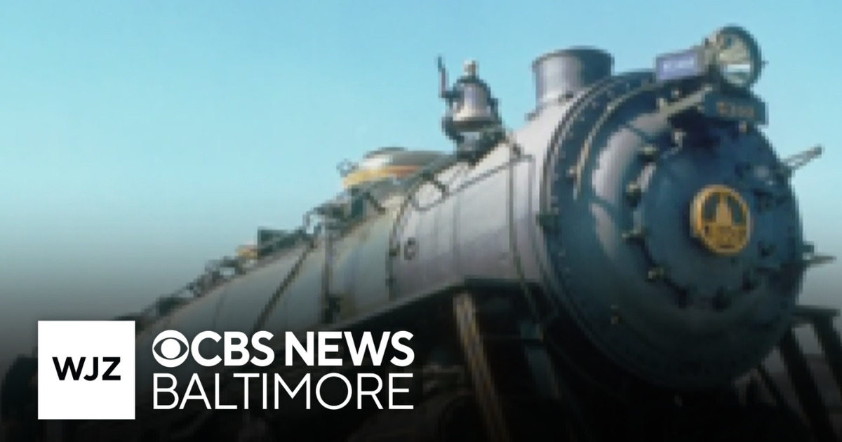 Photography exhibit highlights Baltimore's railroad history - CBS Baltimore