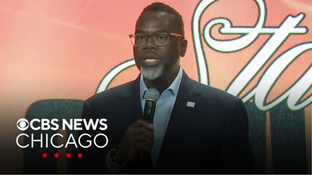 Chicago leaders hold town hall held to address gun violence reduction