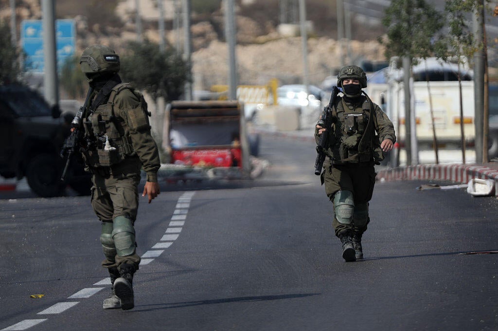 Israeli military closing West Bank crossings before elections