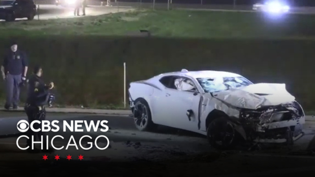 Teen critically hurt in Elgin rollover crash