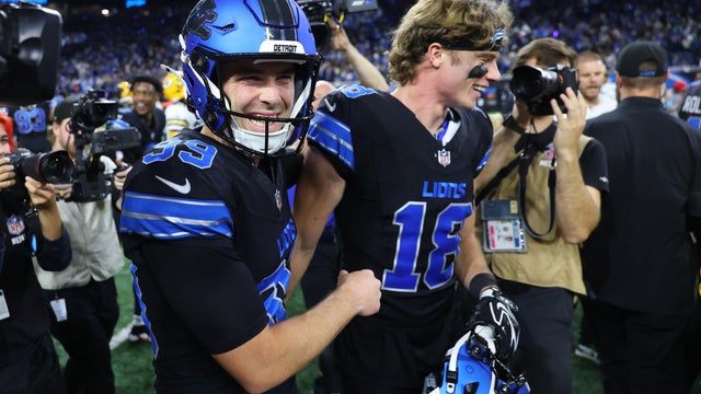 Green Bay Packers v Detroit Lions 