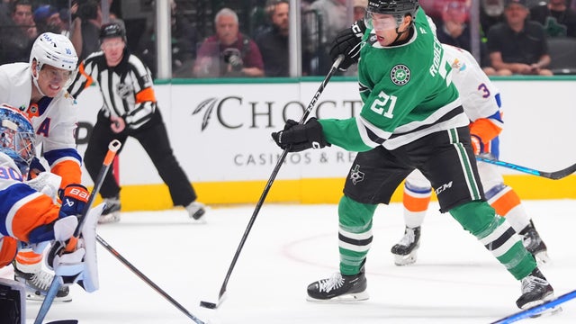 Jason Robertson,Ilya Sorokin,Brayden Schenn 