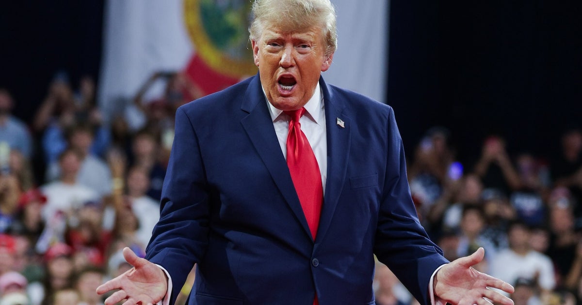 Democratic, Republican strategists react to polling data ahead of the midterms, Trump's likability