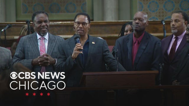 Advocates work to help, mobilize voters in Chicago
