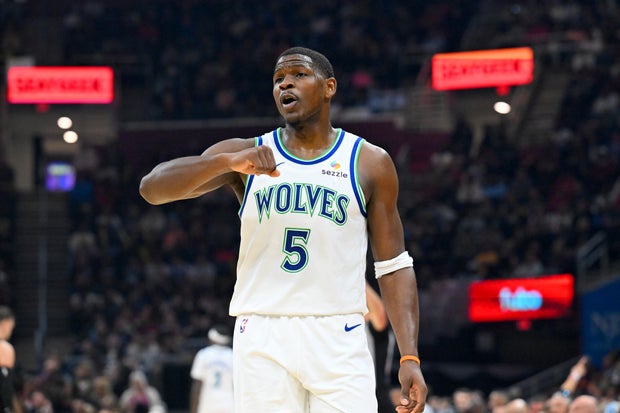 Minnesota Timberwolves v Cleveland Cavaliers 