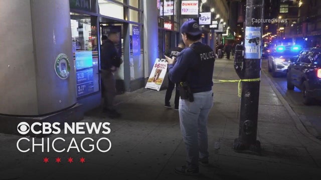 2 men shot inside 7-Eleven in downtown Chicago