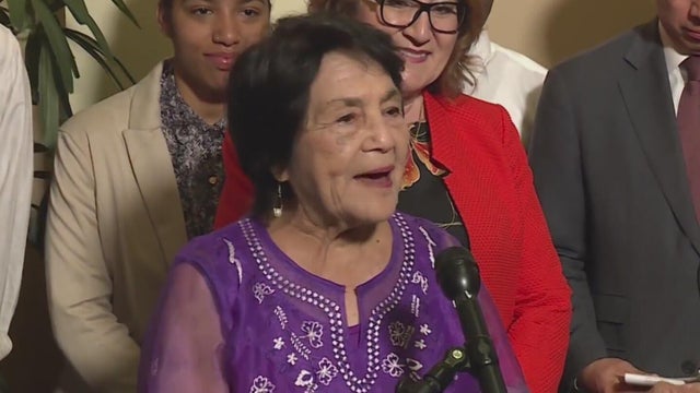 Dolores Huerta, longtime labor activist, dies at age 96