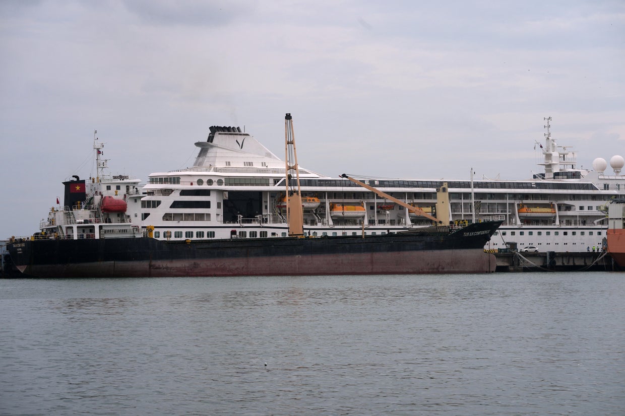 Cambodia US Cruise Ship