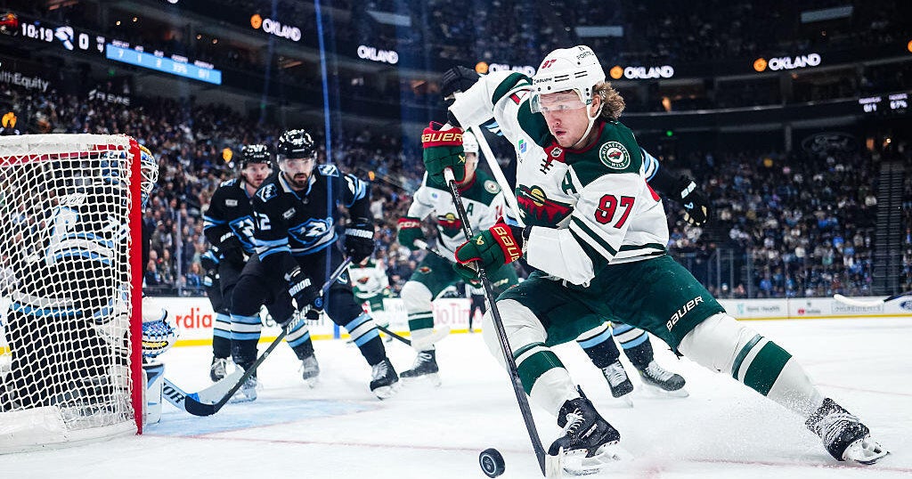 Kirill Kaprizov scores his NHL-leading 14th goal, Wild beat the Mammoth 3-1