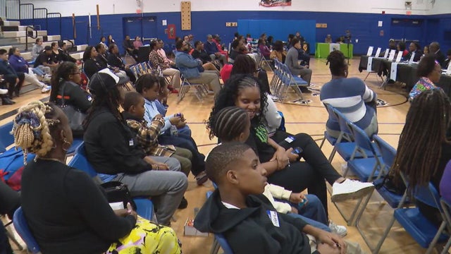 dolton-school-safety-meeting.jpg 