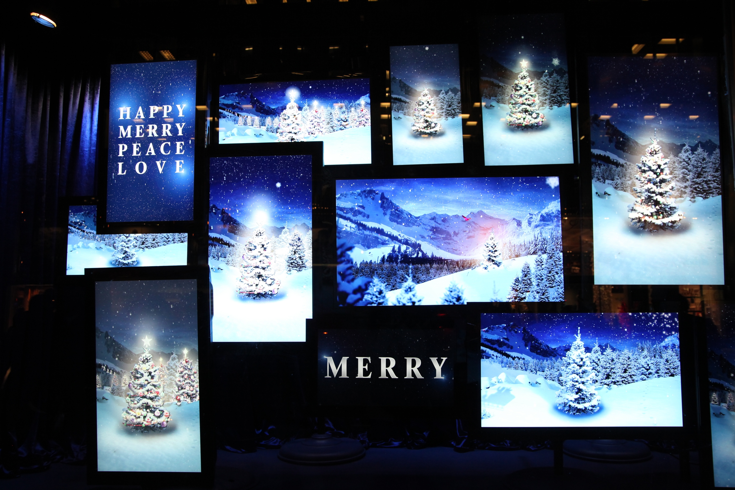 Best NYC Christmas Windows