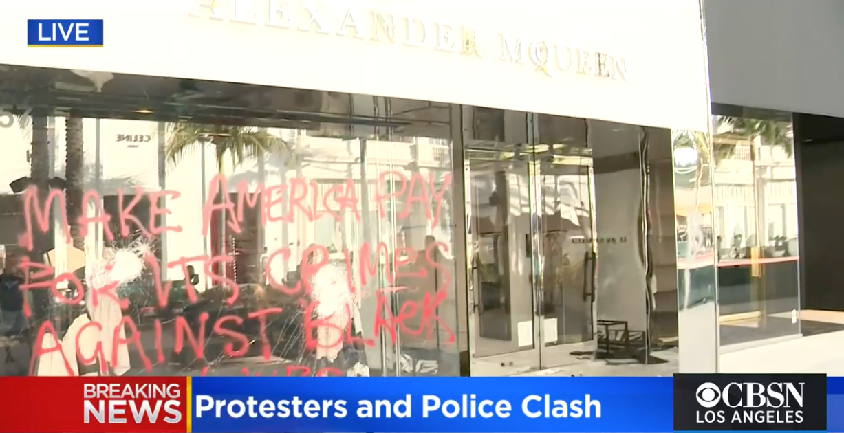 Beverly Hills, CA/USA - Neiman Marcus store in Beverly Hills is boarded up  after being looted during the Black Lives Matter protests Stock Photo -  Alamy