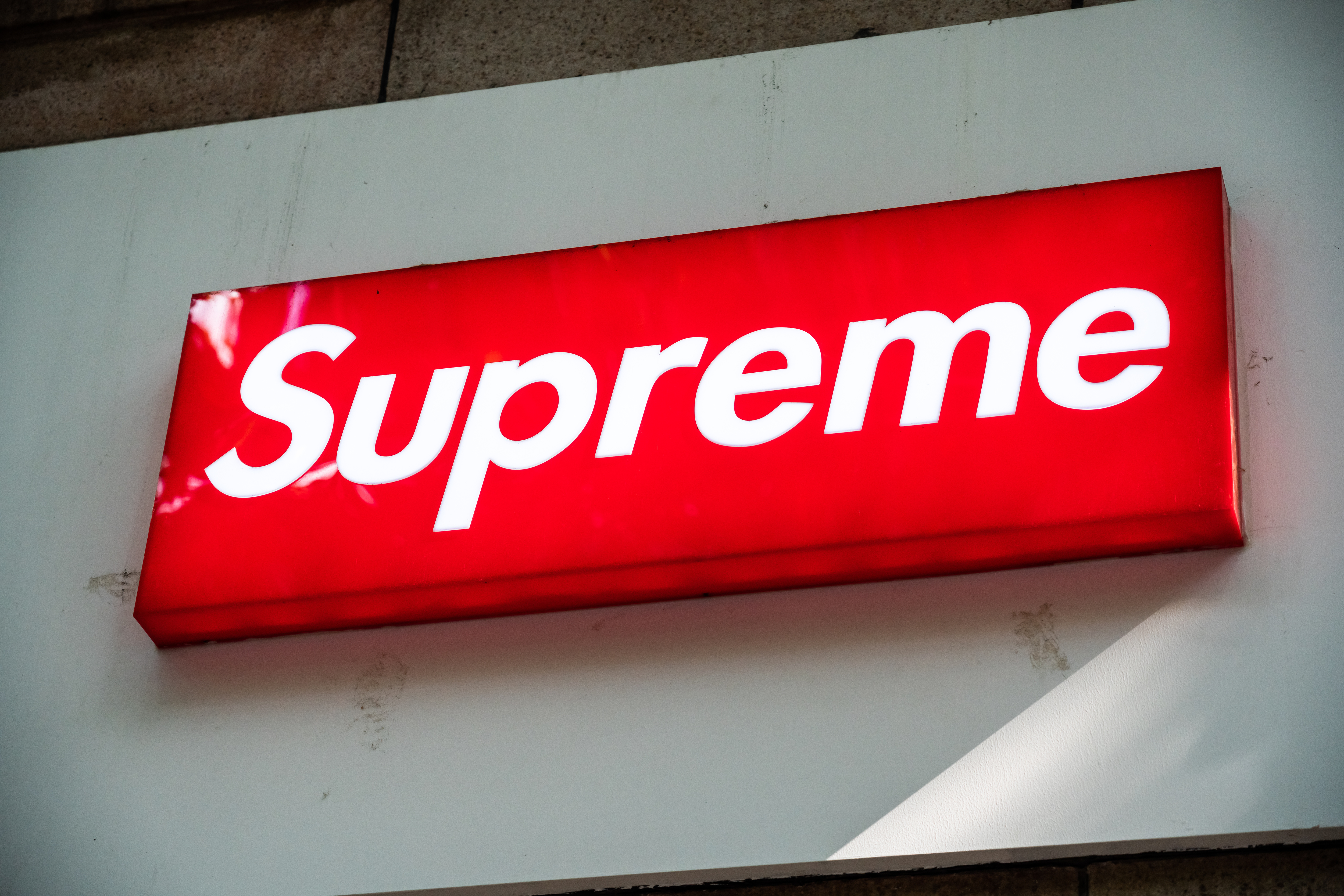 Суприм 63. Supreme. Supreme logo. Supreme brand. Суприм тру релиджен.