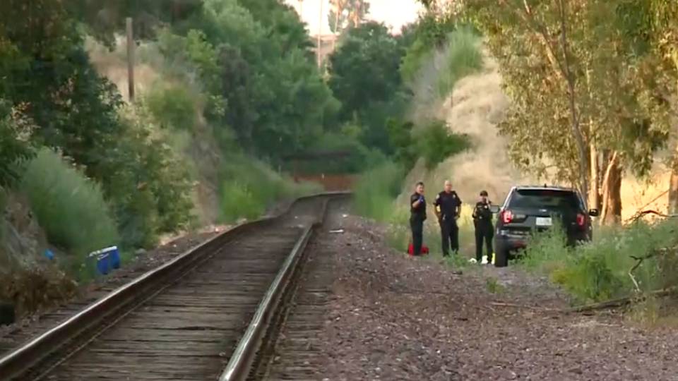 Woman Struck Killed By Freight Train In Martinez Cbs San Francisco