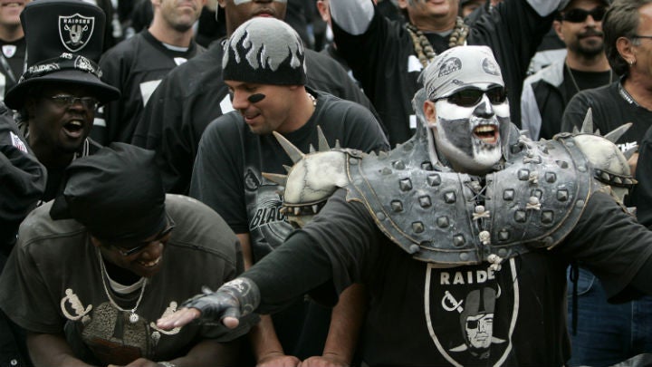 oakland raiders black hole