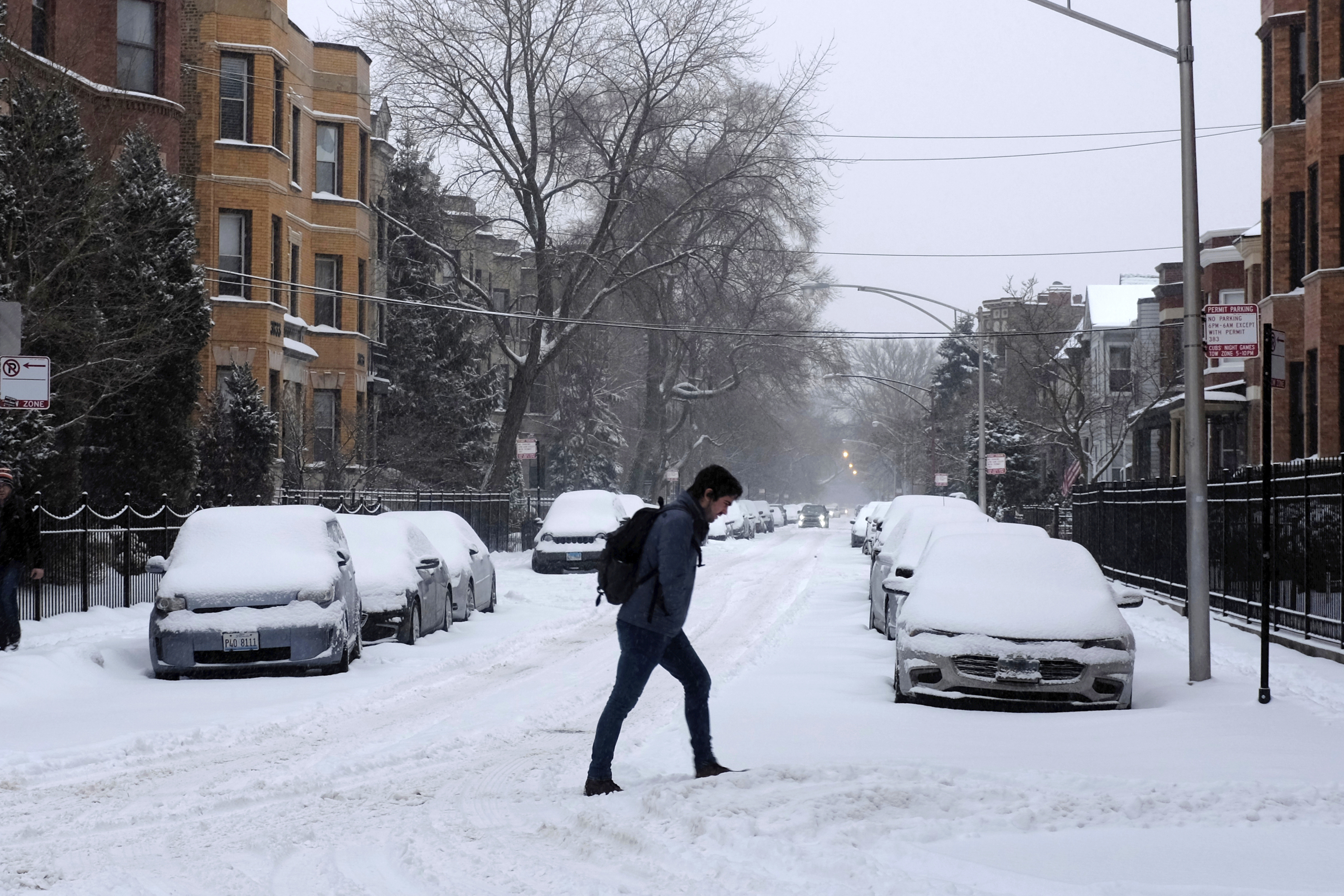 Winter will. Сильнейший снегопад в Чикаго. Снег в Детройде черный. Температура зимой в Детройте. Морозы в США.