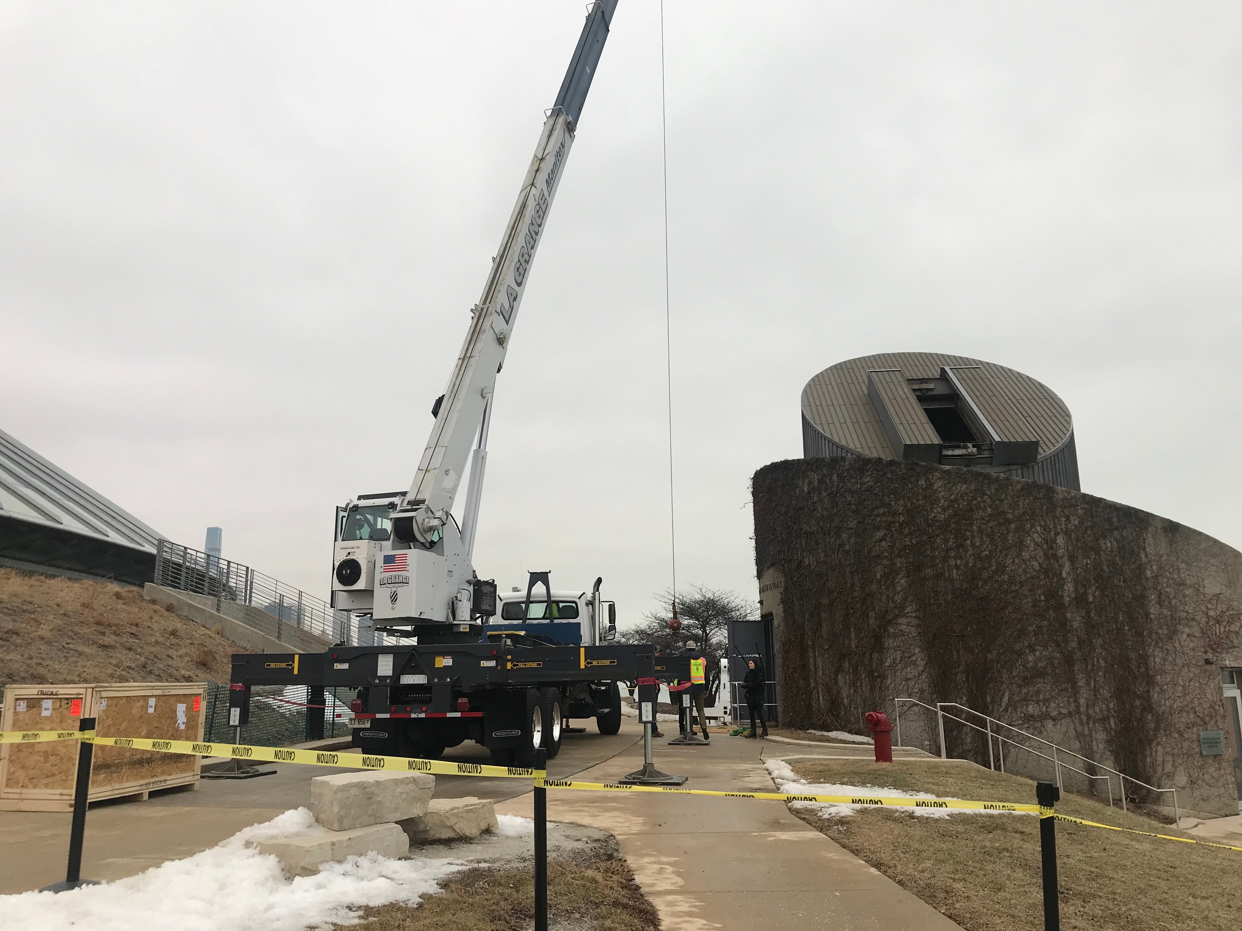 New Telescope At Adler Planetarium Is First Upgrade In 33 Years photo picture