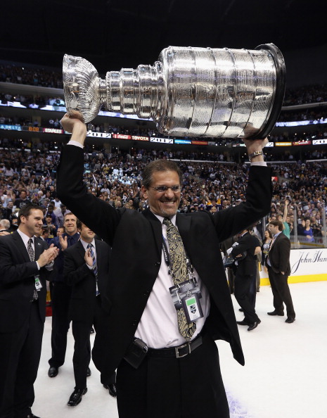 Ron Hextall wins the Stanley Cup with the LA Kings in 2012 (Photo credit: Bruce Bennett/Getty Images)