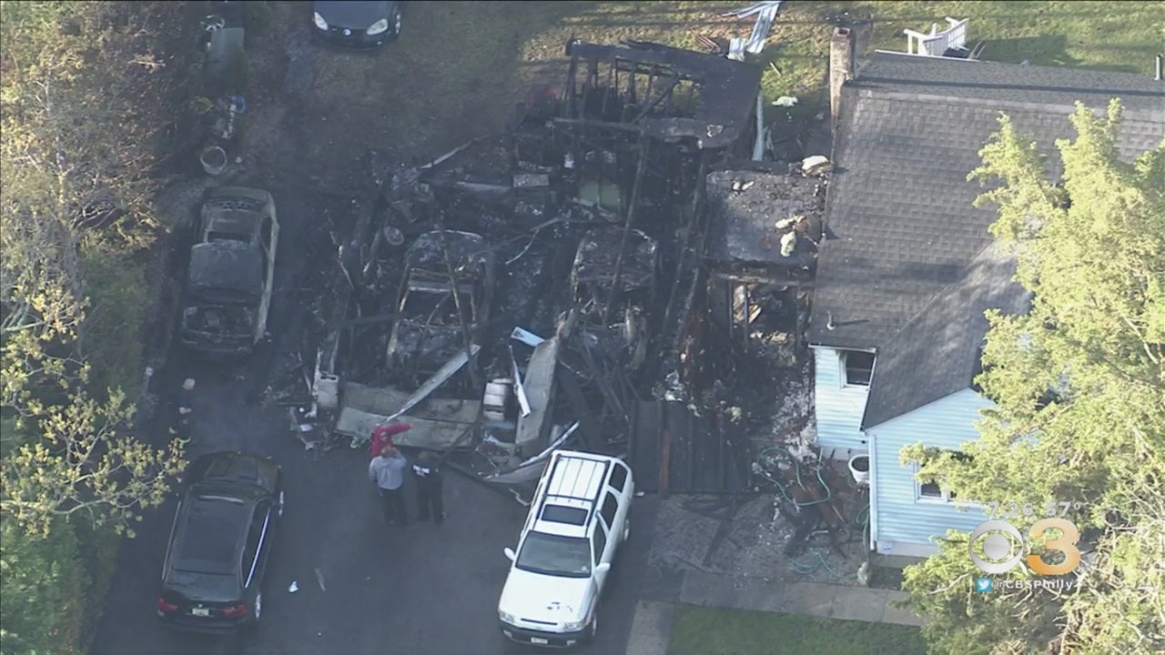 Heavy Flames Damage House, Cars In Vineland