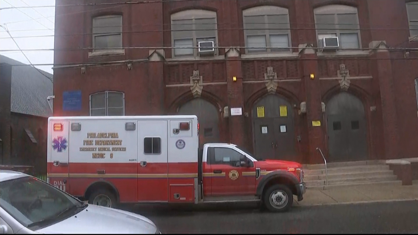 Philadelphia Police Nearly Dozen Students At Conwell Middle School