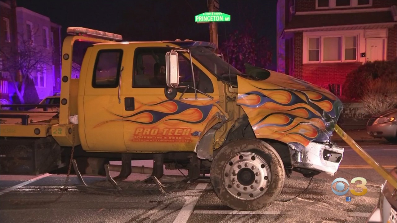 Police: Tow Truck Driver Flees After Crashing Into 3 Parked Cars In Mayfair