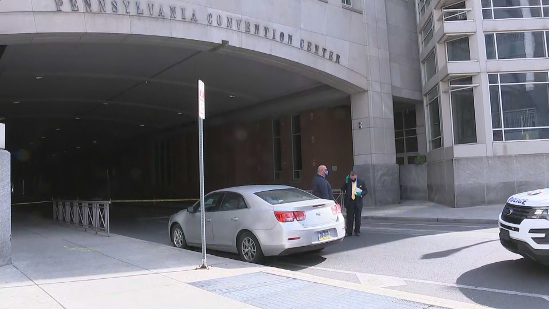 Philadelphia Police: Man Found Dead In Front Of Pennsylvania Convention Center