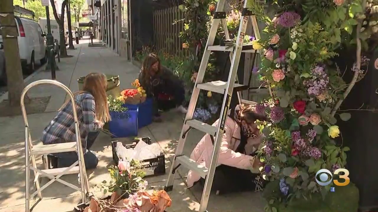 Philadelphia Flower Show Preparations Are In Full Bloom As PHS Debuts Pop-Up Garden