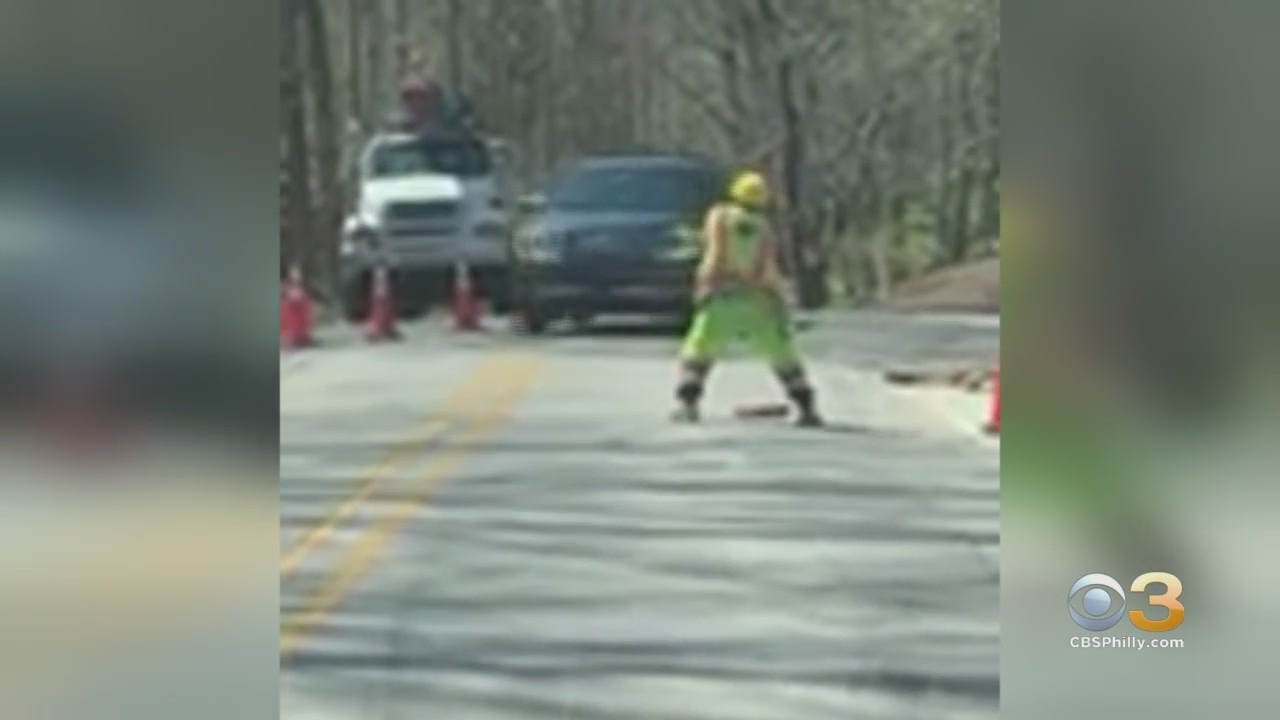 WATCH: Construction Worker In Devon Spotted Dancing On The Job