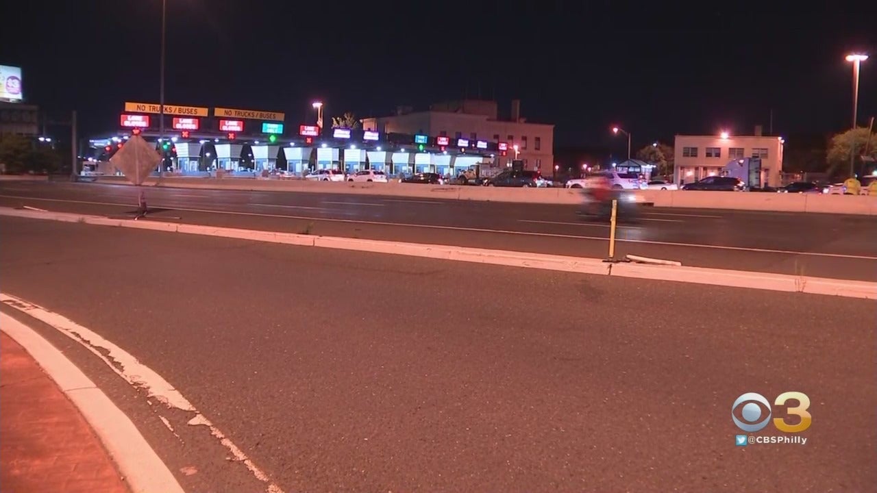 Pedestrian Struck Near Ben Franklin Bridge In Camden, New Jersey