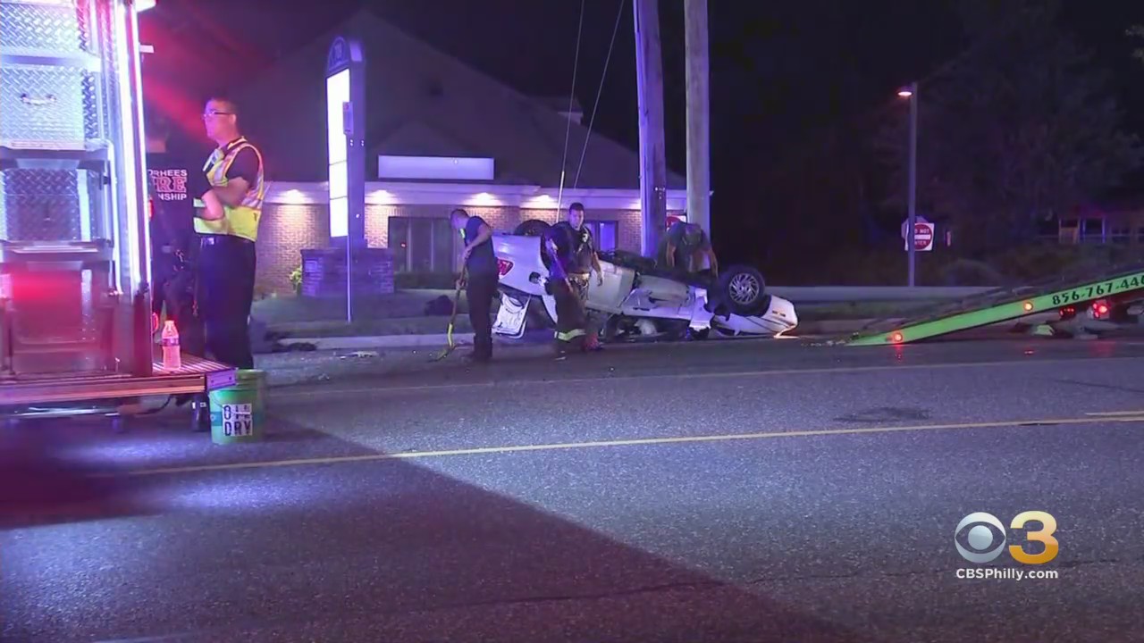 3 People Injured In 2-Car Crash In Voorhees Township