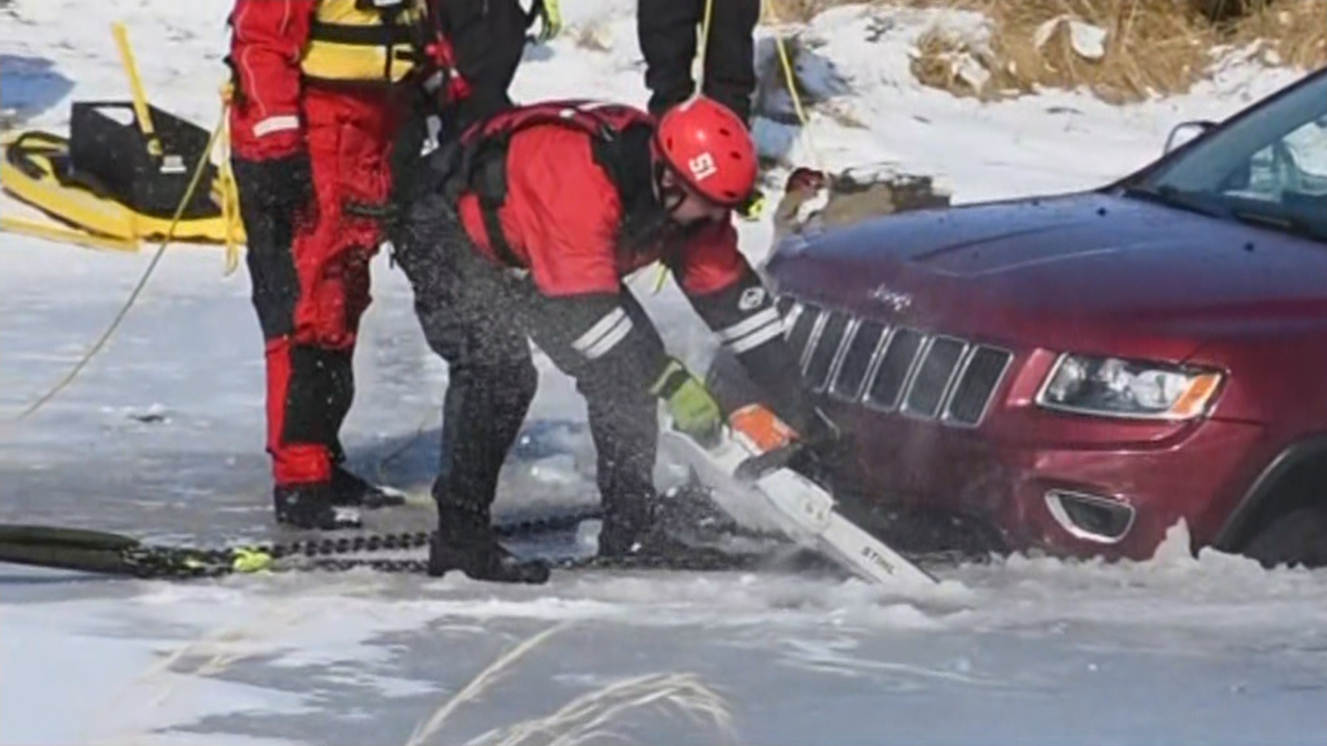 Man Survives After Driving Into Icy Pond On Limerick Township Golf Course In Montgomery County