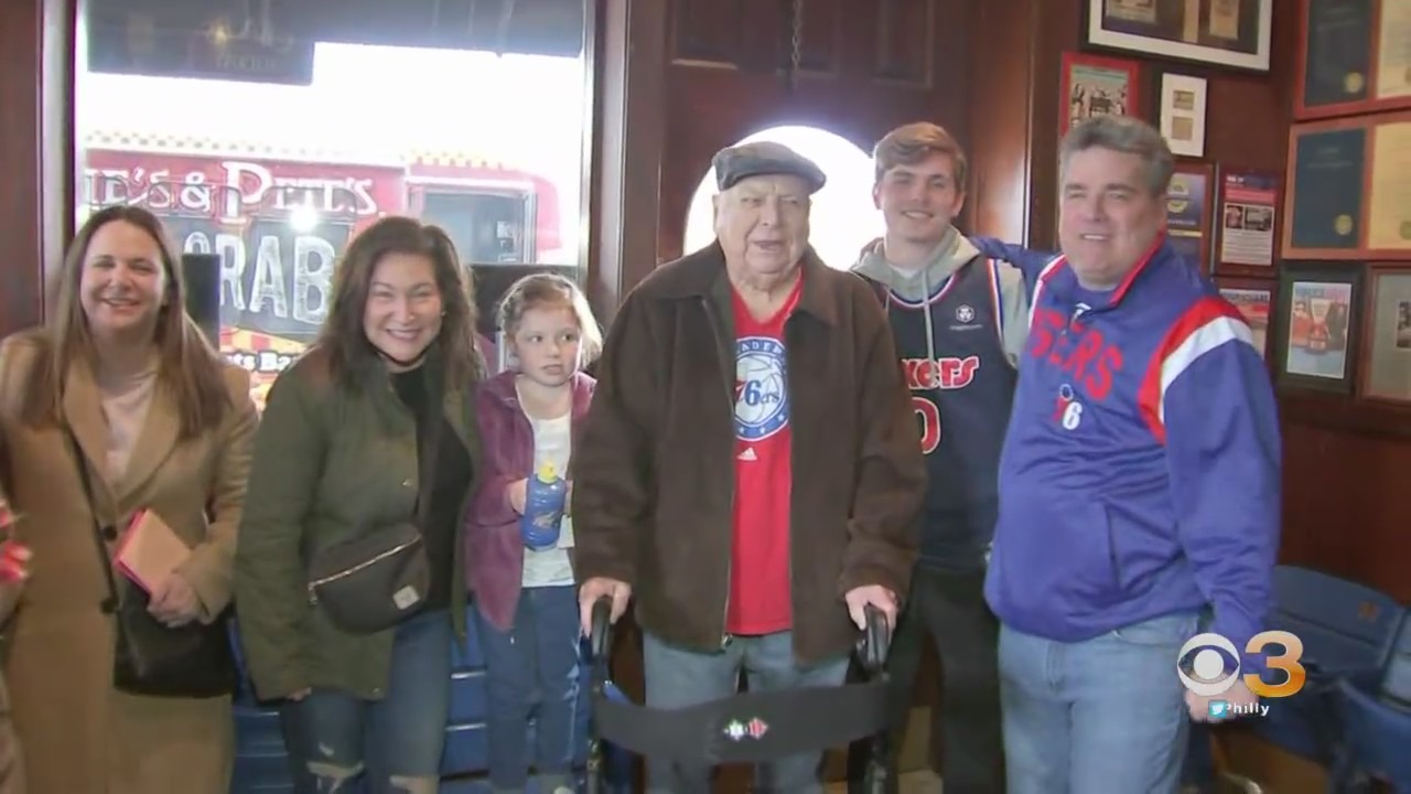 Three Local Families Celebrate Mother's Day At Chickie's & Pete's In South Philadelphia