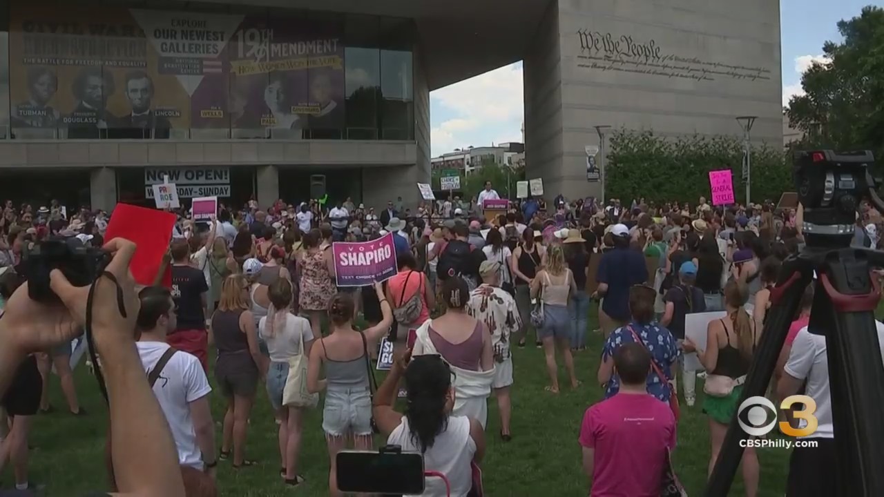 Hundreds Rally For Abortion Rights In Philadelphia With Democratic Gov. Nominee Josh Shapiro, Planned Parenthood
